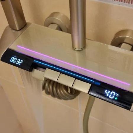 公寓 4-bedroom Family Paradise With View 特罗吉尔