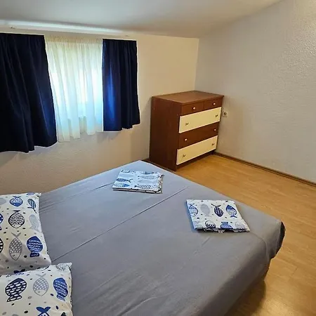 4-bedroom Family Paradise With View