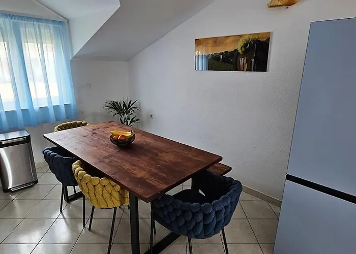 Apartman 4-bedroom Family Paradise With View *