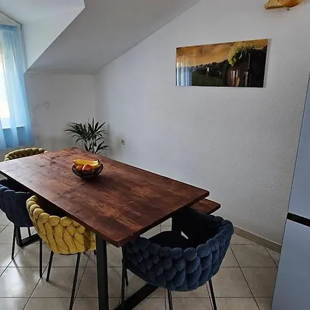 Apartment 4-bedroom Family Paradise With View *