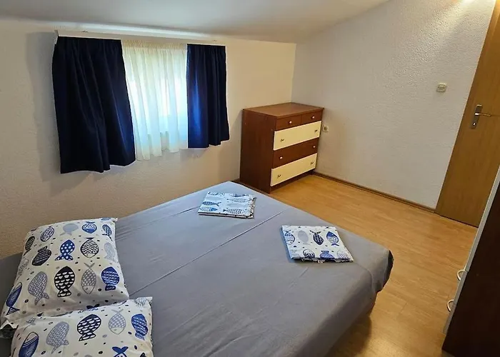 4-bedroom Family Paradise With View