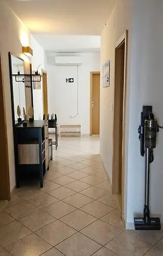 Apartmán 4-bedroom Family Paradise With View *