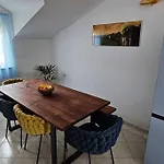 Apartment 4-bedroom Family Paradise With View *